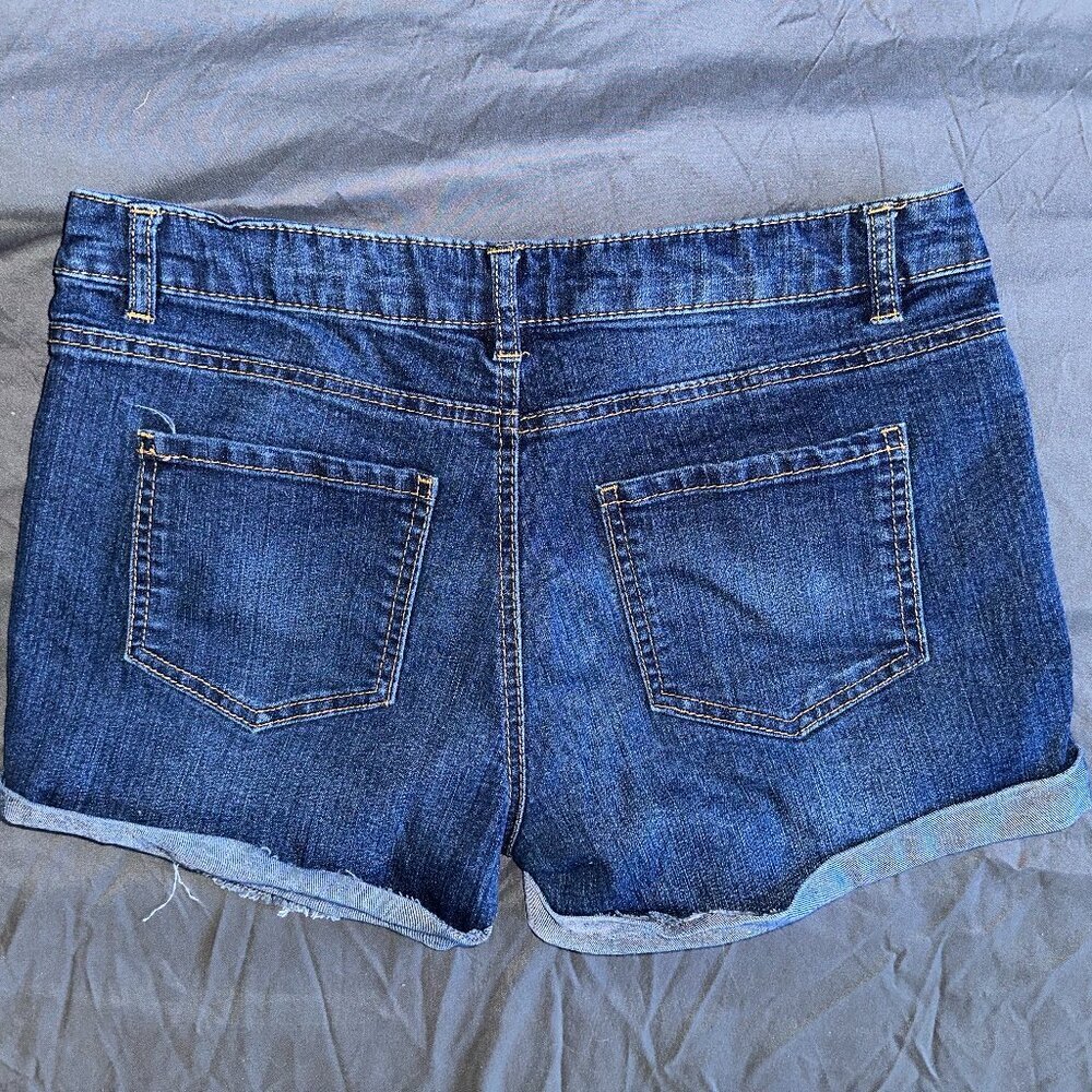Simply Styled Women's Cuffed Dark Blue Jean Shorts Size 6 Mid Rise Stretch - Picture 4 of 13
